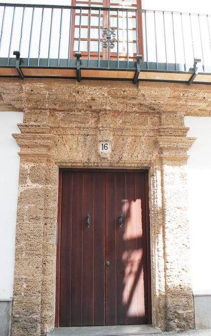 Fancy Apartment In A Historic House, Chiclana City Center By C. Dreams Chiclana de la Frontera Kültér fotó